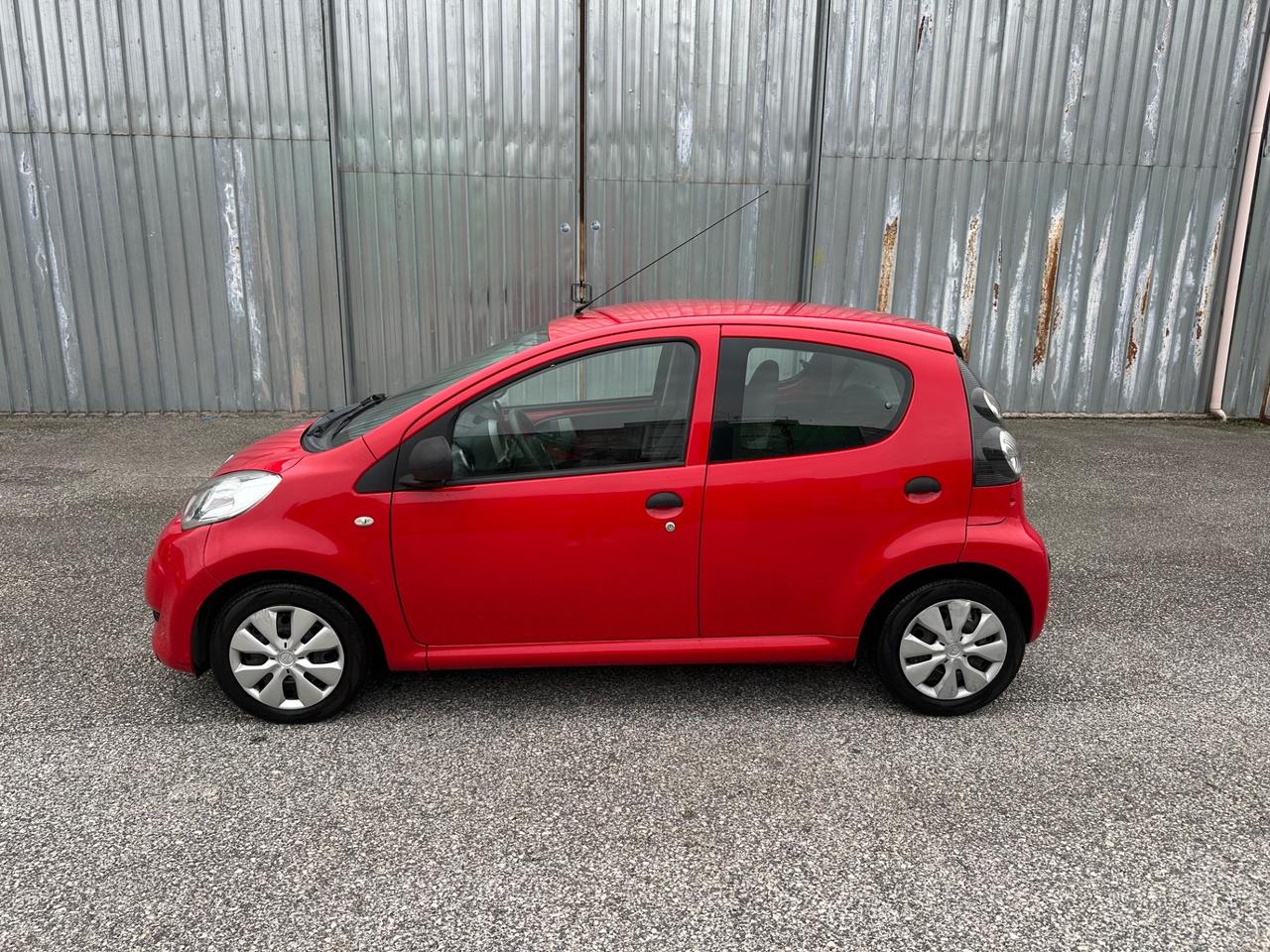 Citroen C1 1.0 5 porte airdream Pulp PARI AL NUOVO