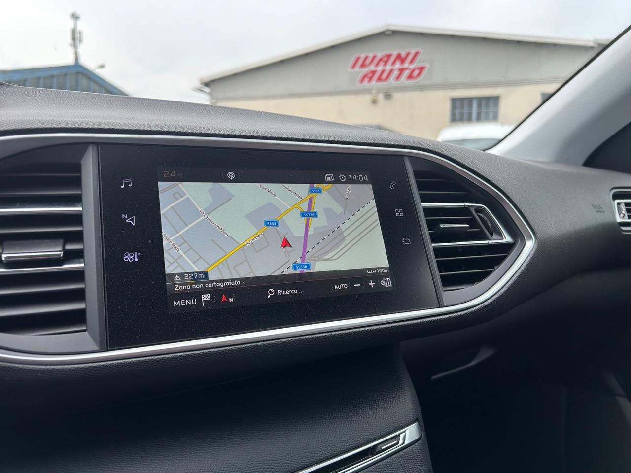 Peugeot 308 BlueHDi 120 IN ARRIVO