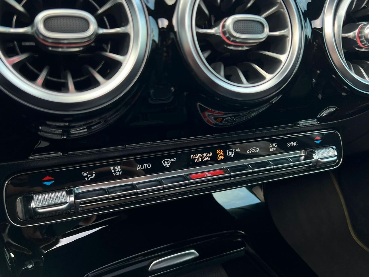 Mercedes-benz A 180 d Premium