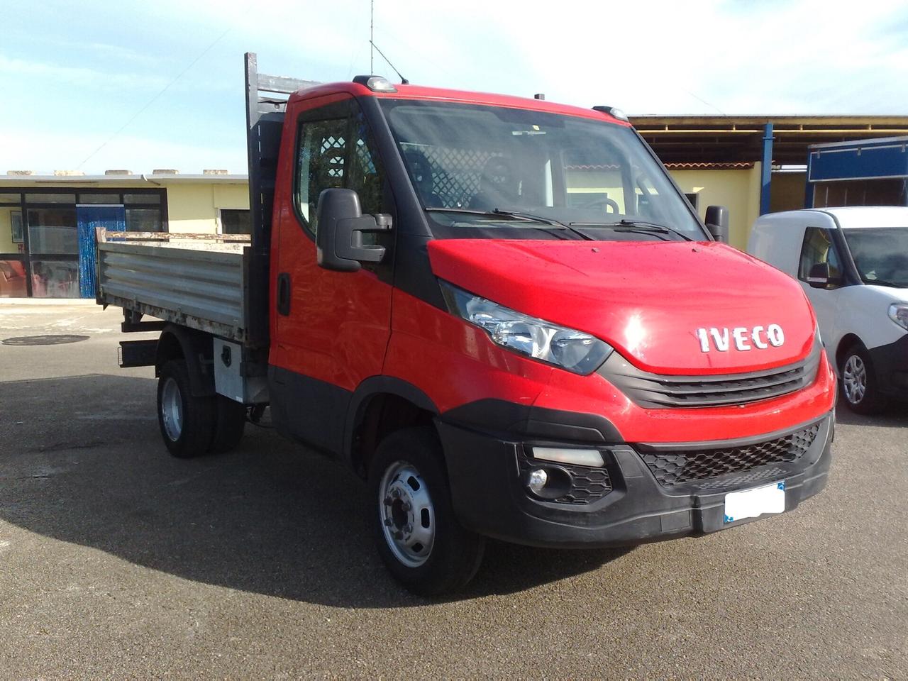 Iveco Daily 35c12 RIBALTABILE TRILATERALE - 2017