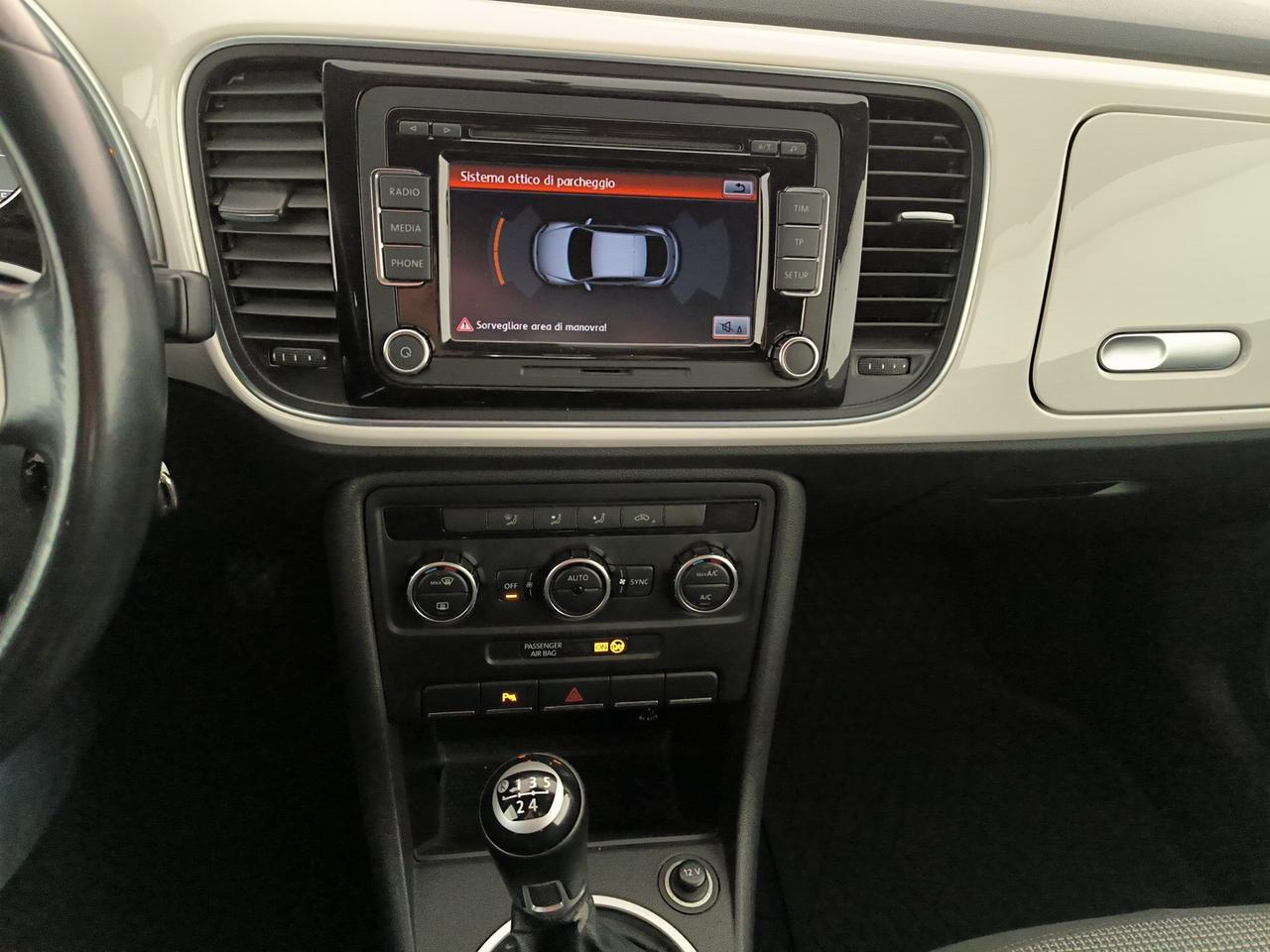 Volkswagen Maggiolino 1.6 tdi design 105cv