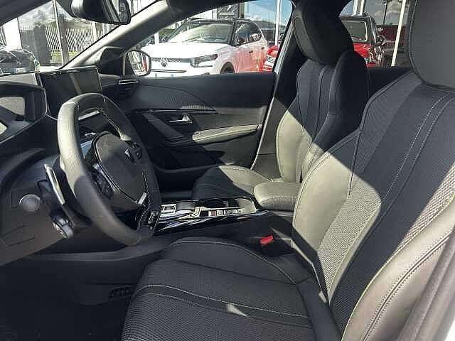 Peugeot 208 1.2 Hybrid 100cv DCS6 GT KM ZERO