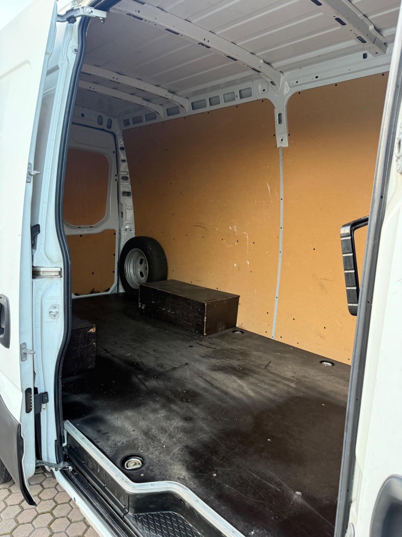 Iveco Daily 35C14SA8V BTor 2.3HPT - Hi-Matic