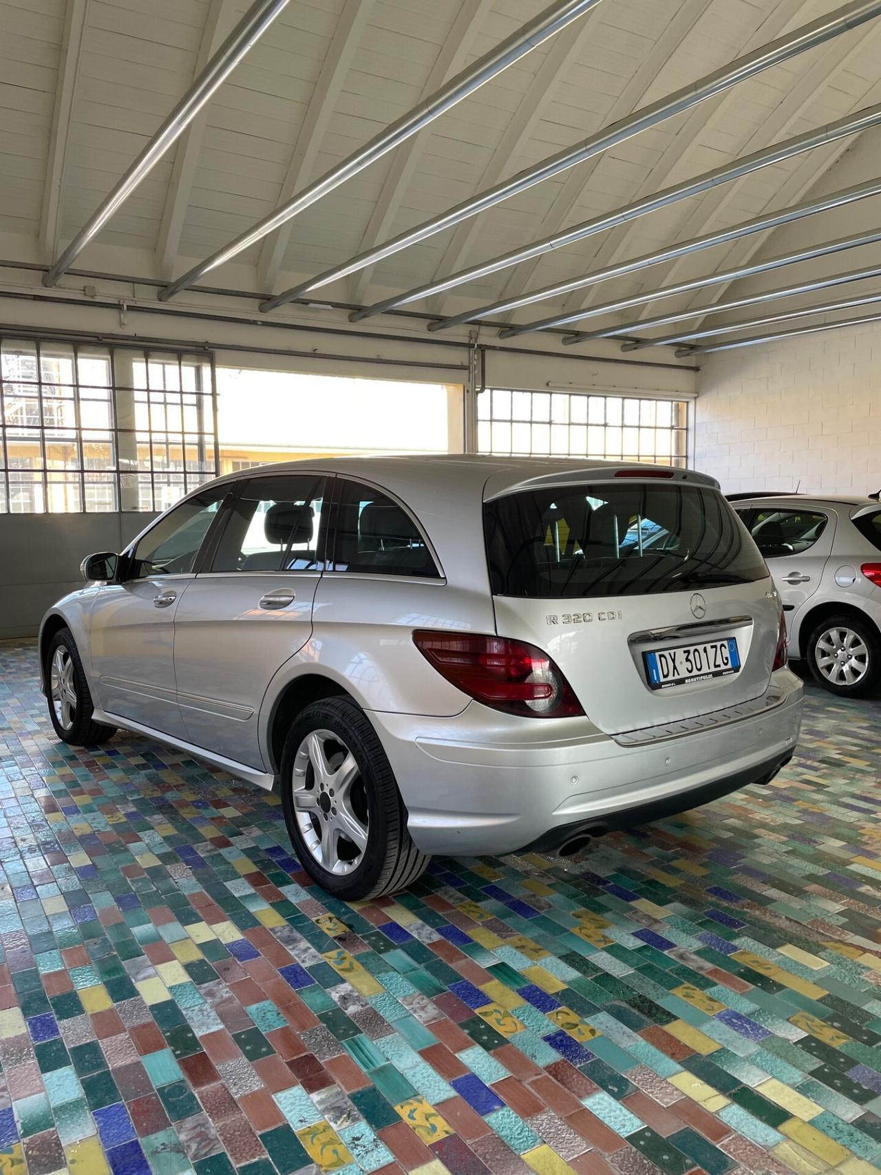 Mercedes-benz R 320CDI 4 MATIC 7 posti