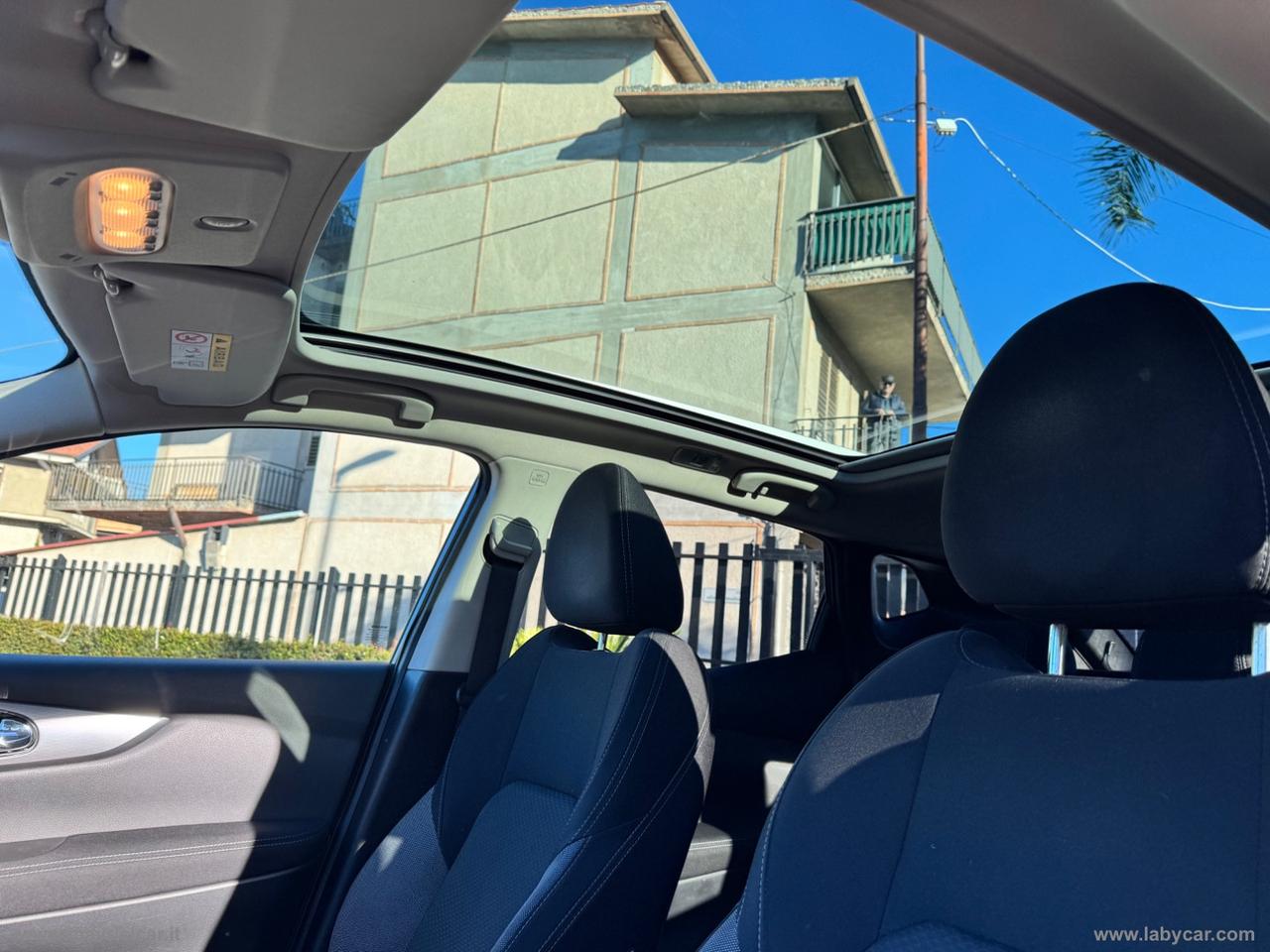 NISSAN Qashqai 1.6 dCi 4WD N-Connecta