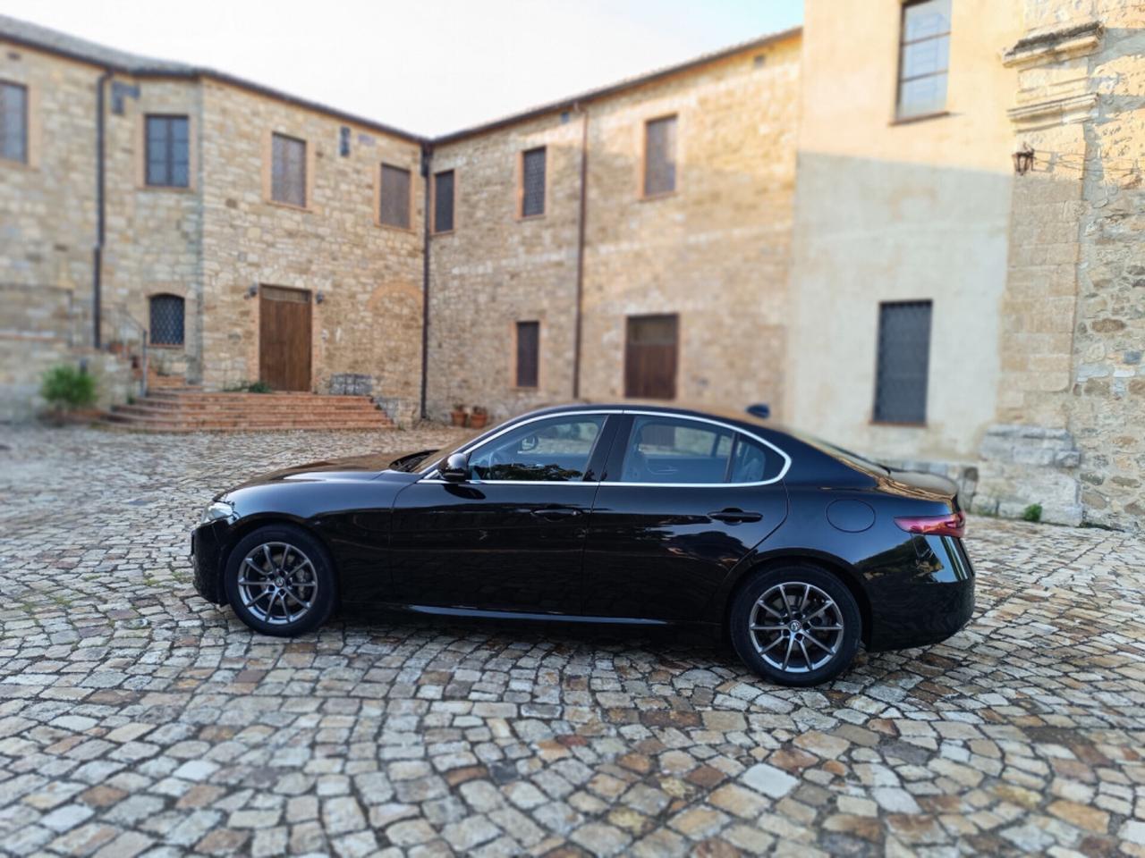 Alfa Romeo Giulia 2.2d 136 CV AT8 Business Ottime Condizioni
