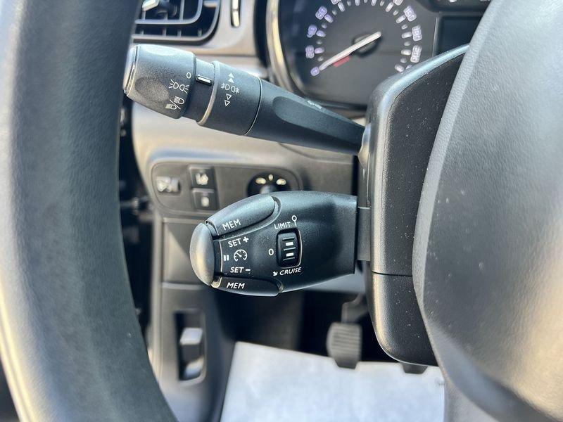 Citroën C3 C3 1.2 puretech Shine Gpl 82cv