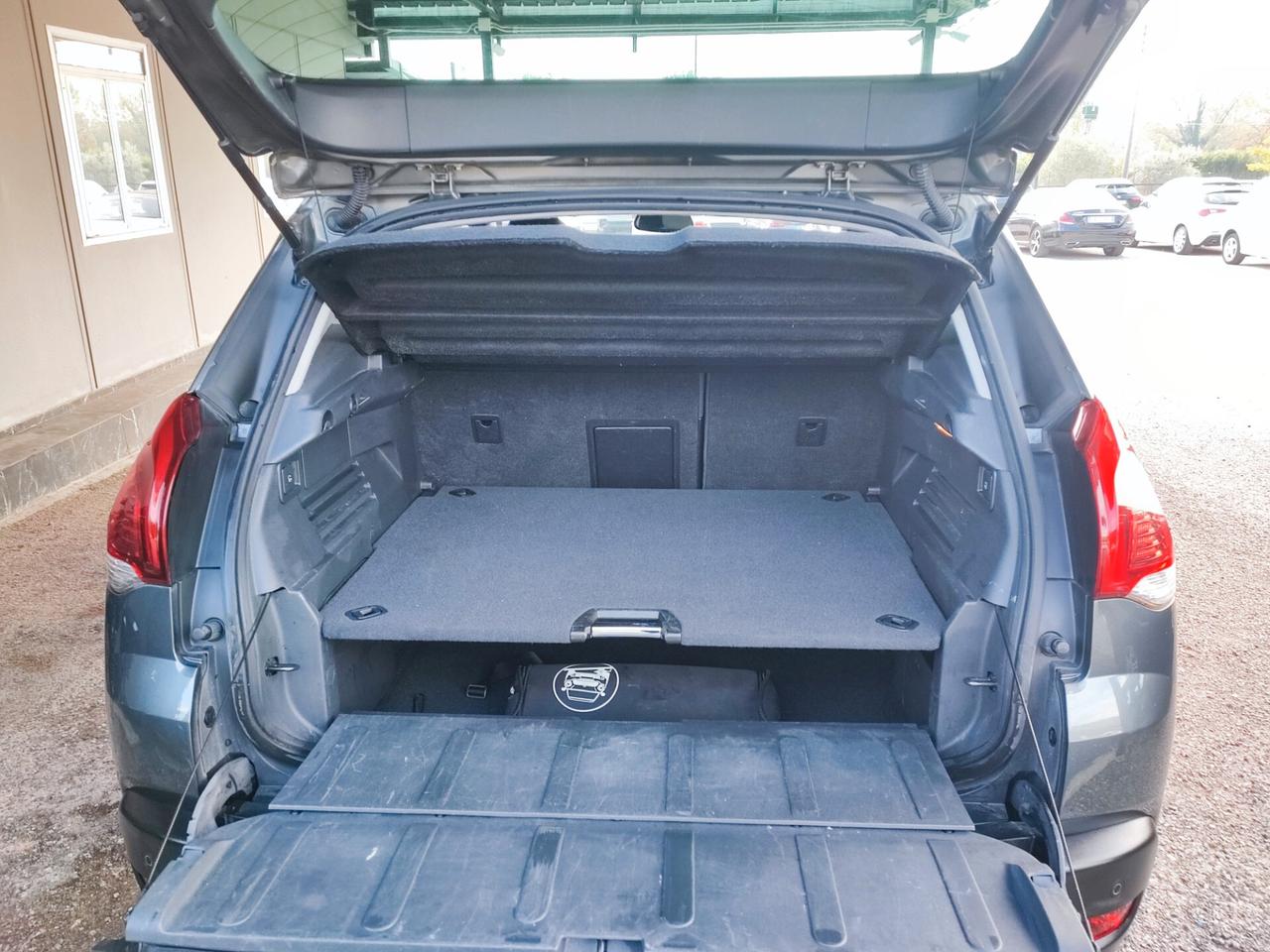 Peugeot 3008 1.6 HDi 115CV Business