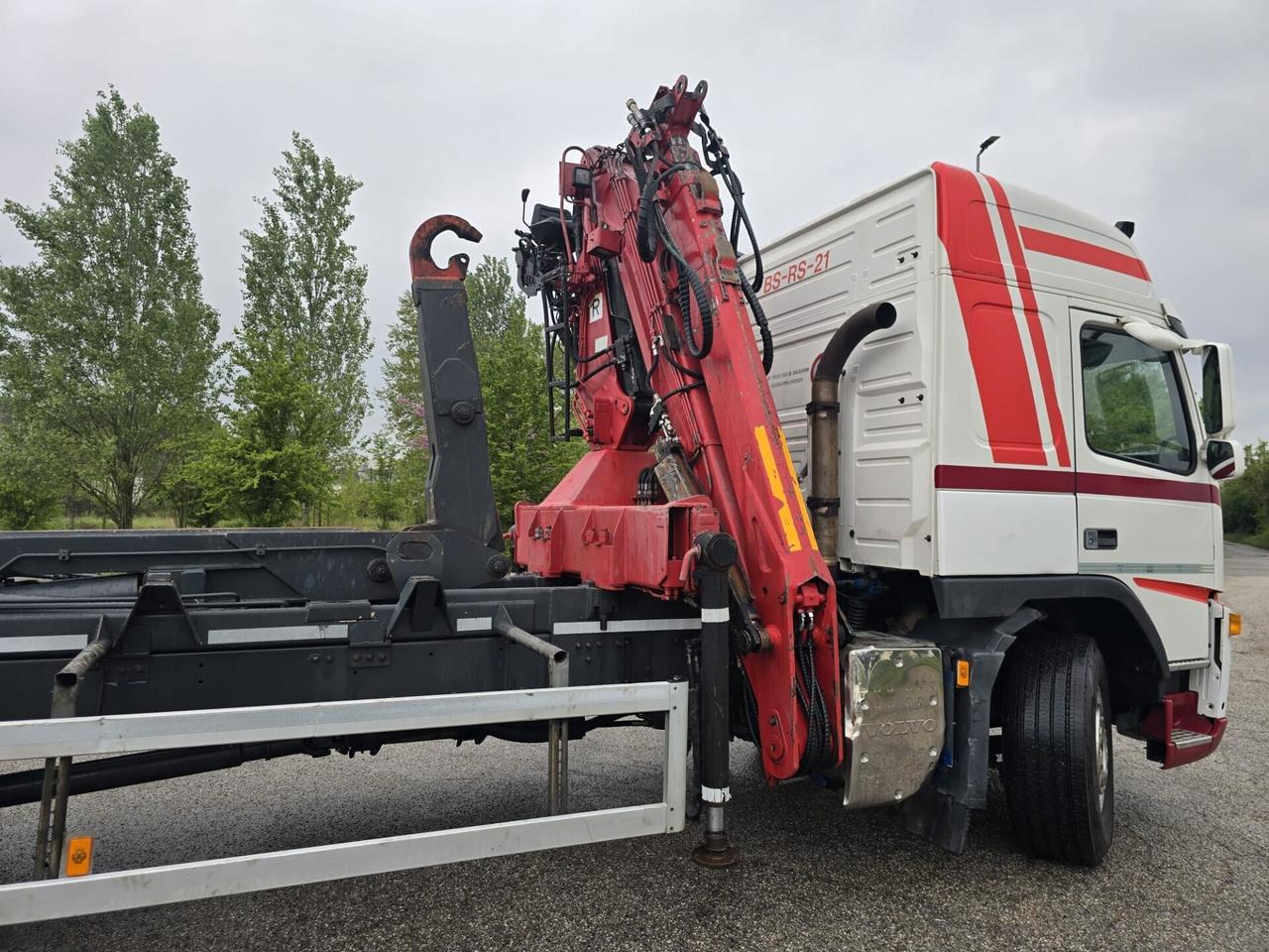 VOLVO SCARRABILE FM4006X2R