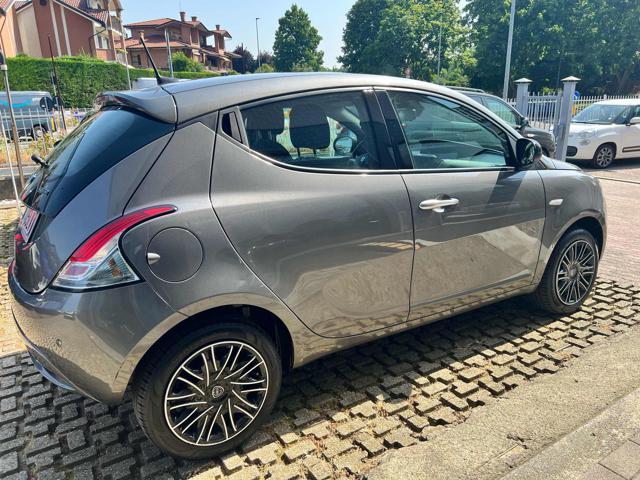 LANCIA Ypsilon 1.0 FireFly 5 porte S&S Hybrid Gold