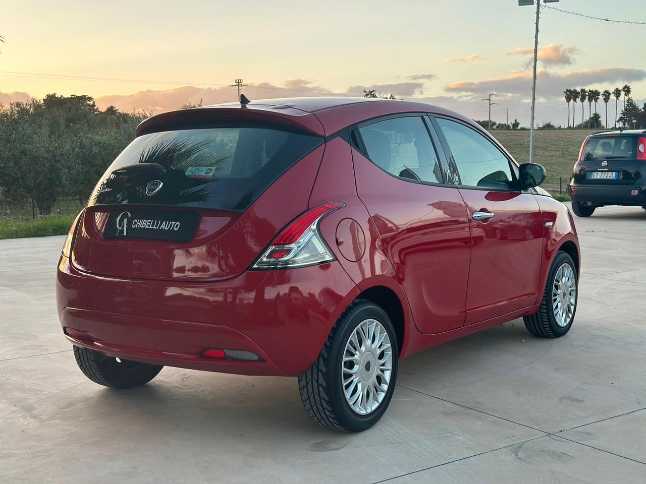 Lancia Ypsilon 1.2 70 CV Silver