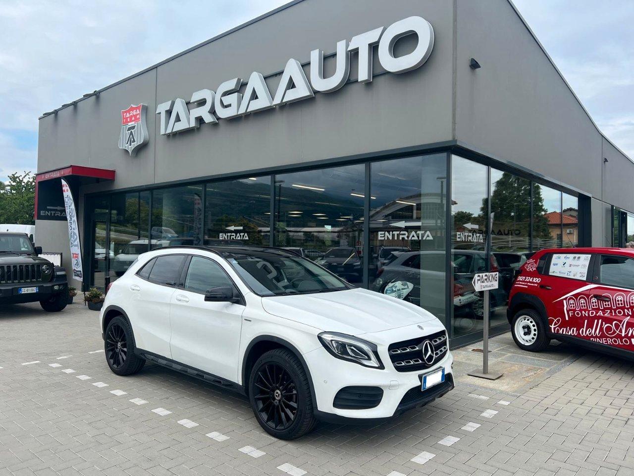 Mercedes GLA 180 Night Edition auto