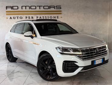 Volkswagen Touareg R-line+Tetto+Pelle+4sterzanti