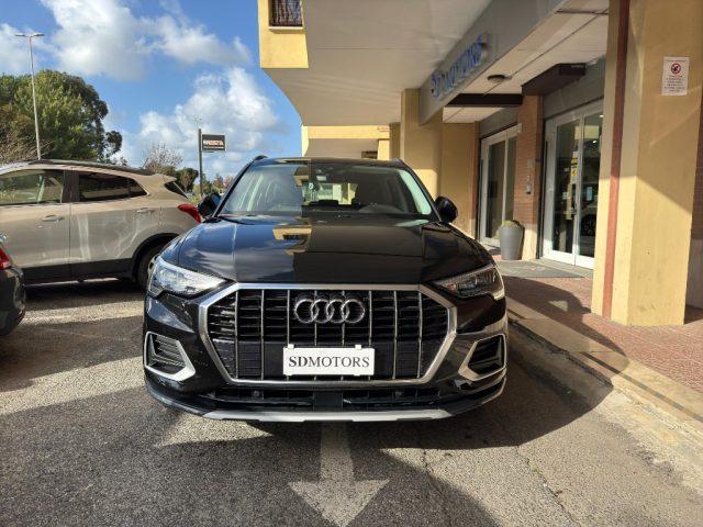 AUDI Q3 35 TFSI S tronic Business