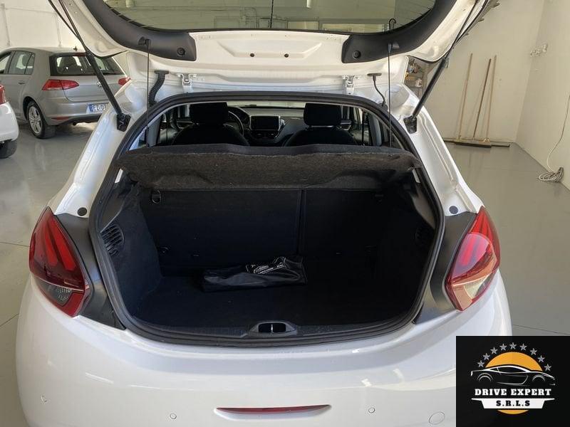 Peugeot 208 PureTech 82 5p. GPL Allure
