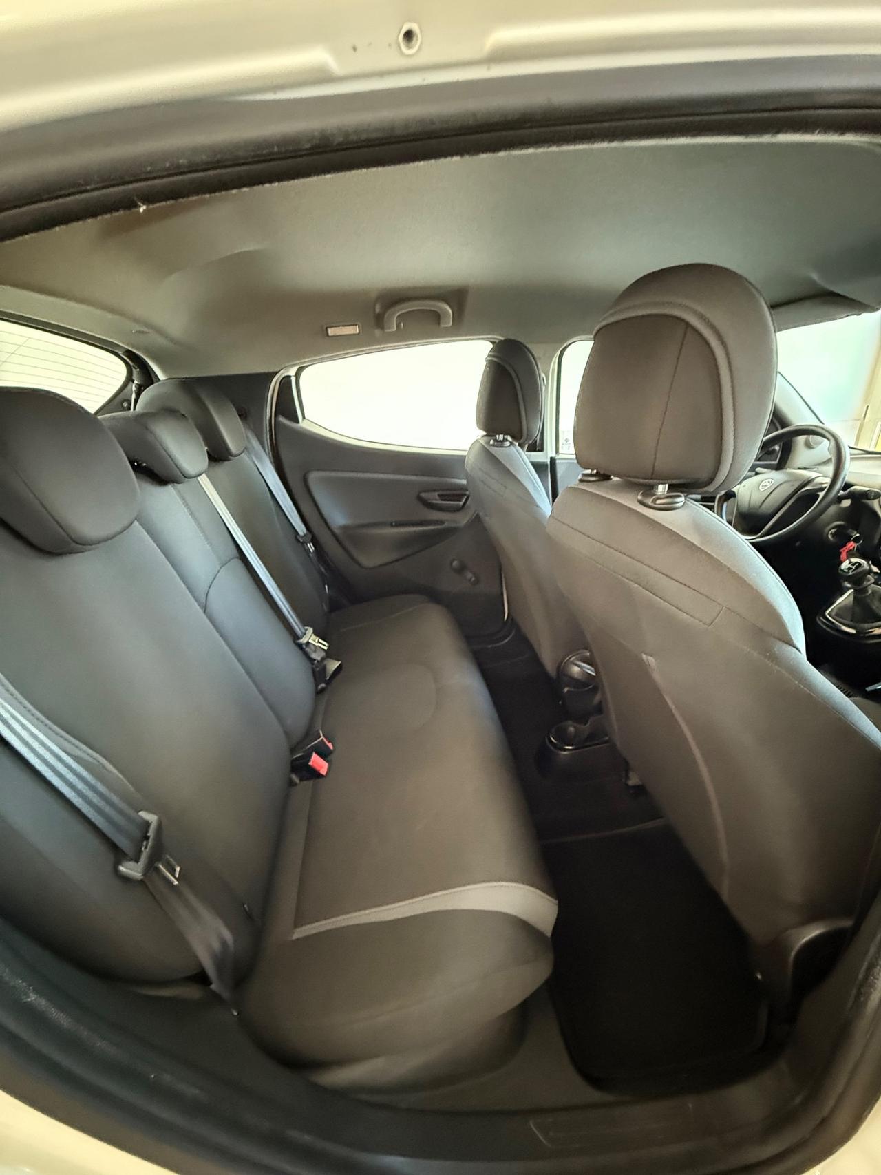 Lancia Ypsilon 1.2 69 CV 5 porte GPL Ecochic GOLD