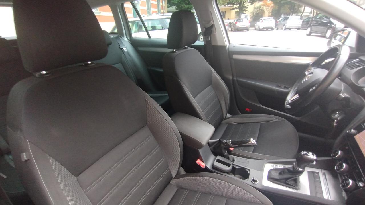 Skoda Octavia 1.6 TDI CR 115 CV DSG Wagon Executive
