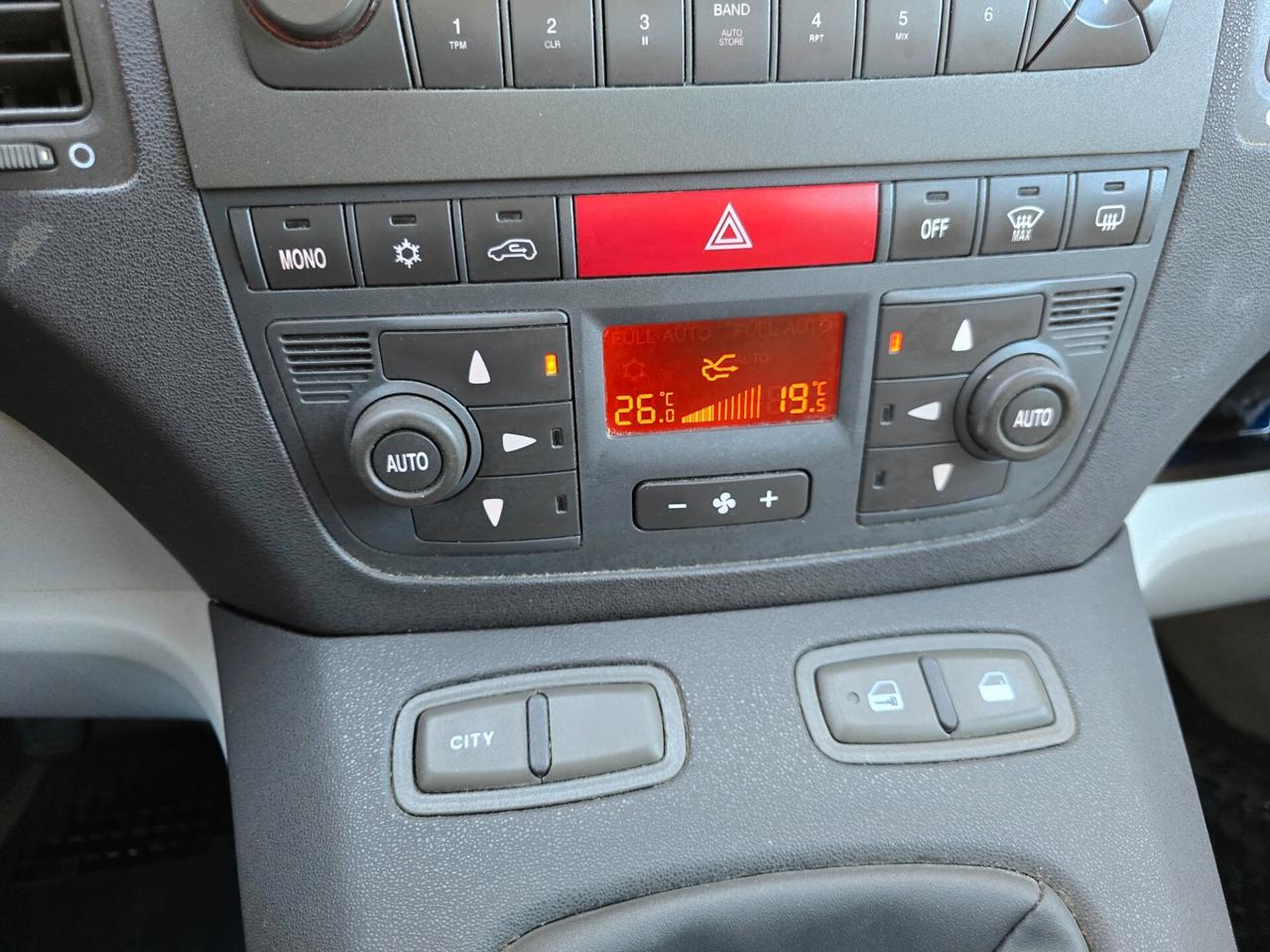 Fiat Idea 1.4 16V Emotion GPL