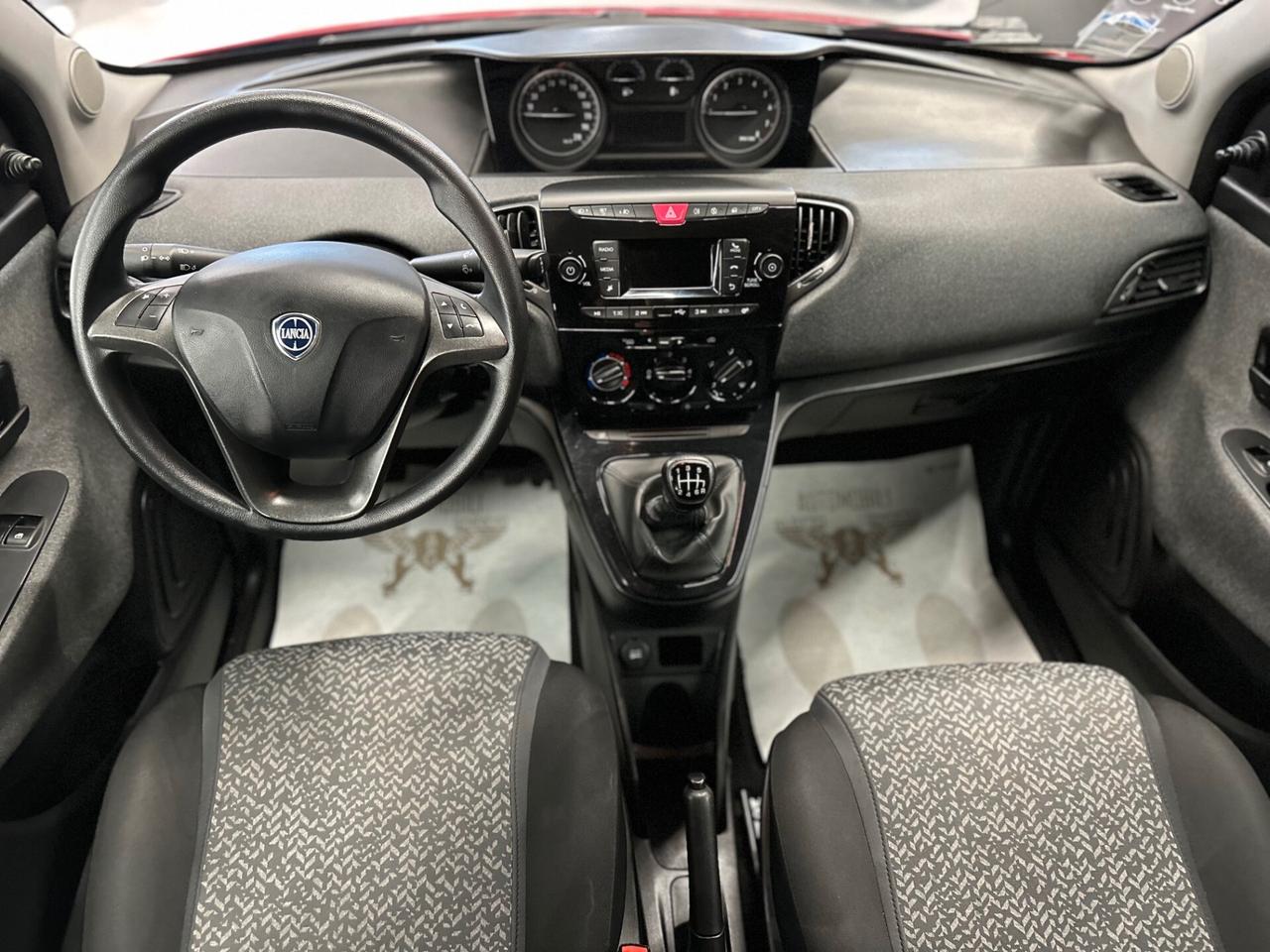 Lancia Ypsilon 1.0 70 CV S&S Hybrid Gold 2022