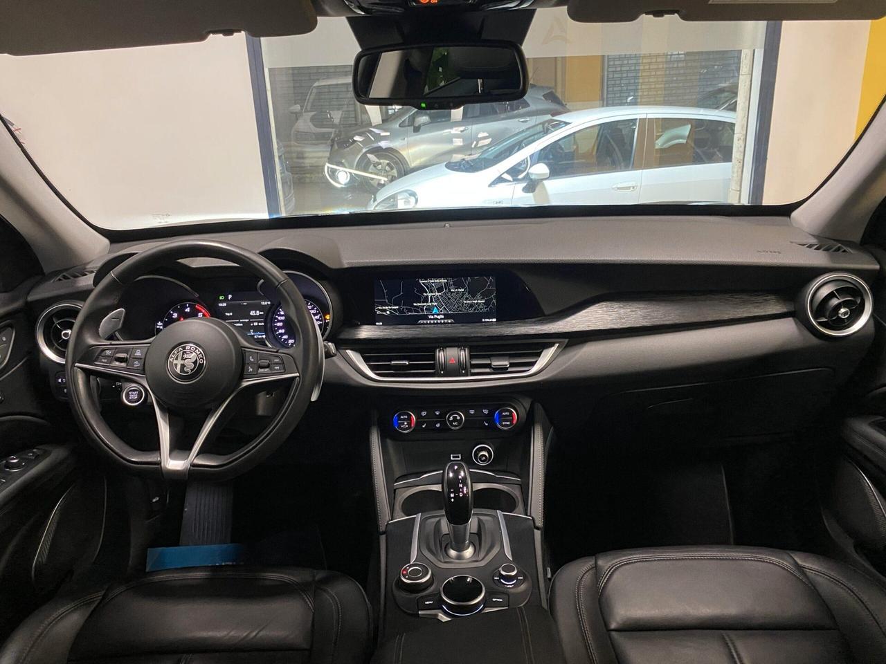Alfa Romeo Stelvio 2.2 Turbodiesel 160 CV AT8 RWD Sport-Tech