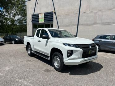 Mitsubishi L200 2.3 D Club Cab 4x4 Invite Connect