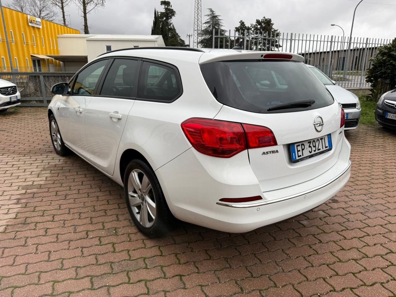 Opel Astra 1.7 CDTI 110CV 5 porte Business Autocarro