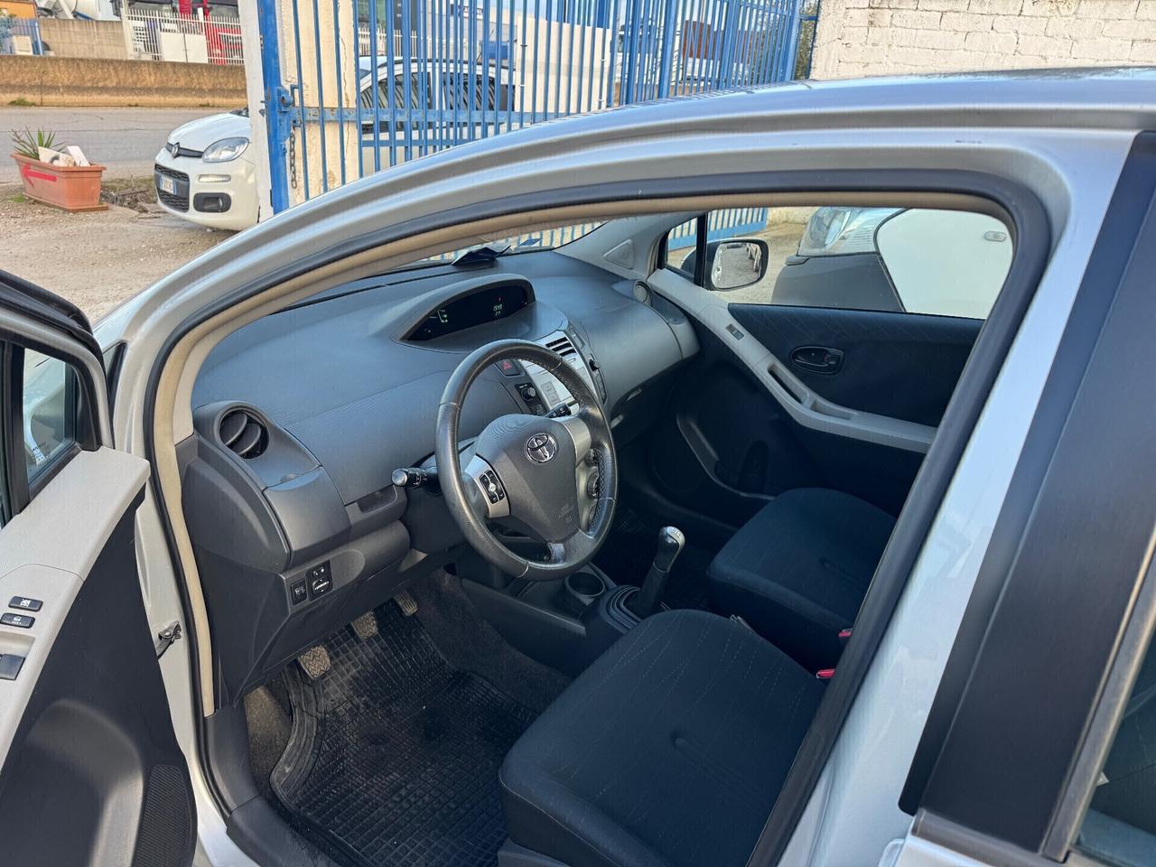 Toyota Yaris 1.0 5 porte Sol “NUOVISSIMA”