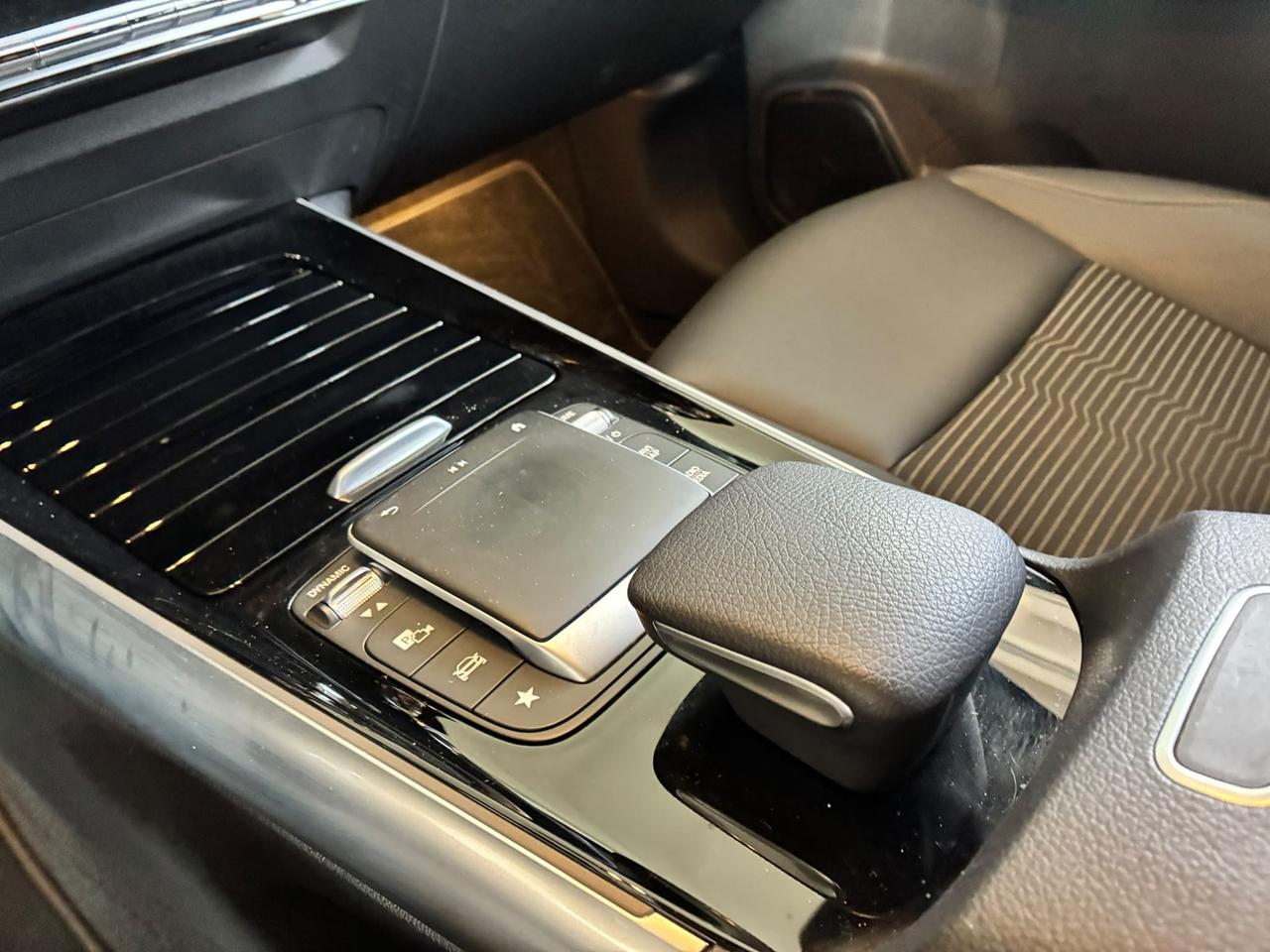 Mercedes-Benz GLA 250 e phev (eq-power) sport plus auto