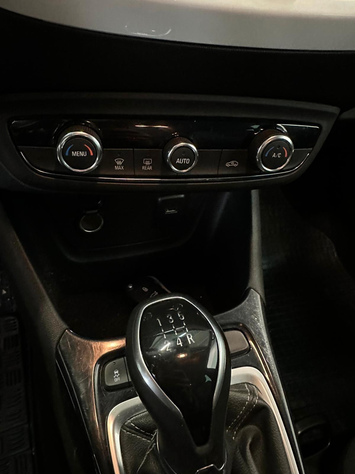 Opel Crossland 1.2 12V Start&Stop Design & Tech