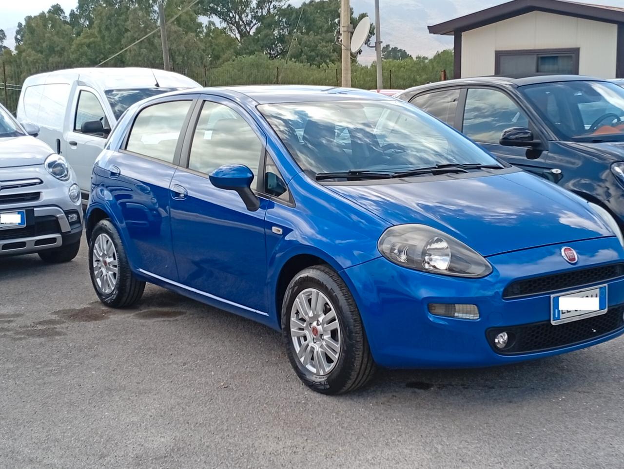 Fiat Punto 1.4 S&S 8V Dualogic 5 porte Racing