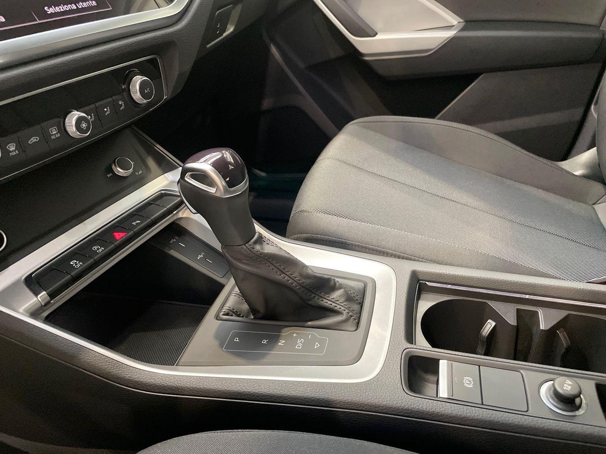 AUDI Q3 II 2018 - Q3 35 2.0 tdi Business Advanced s-tronic