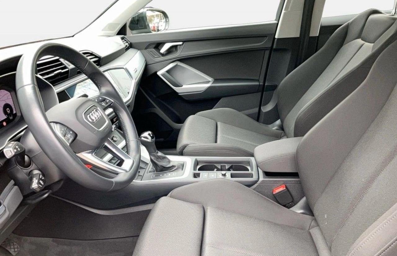 Audi Q3 35 TDI S tronic Business Advanced