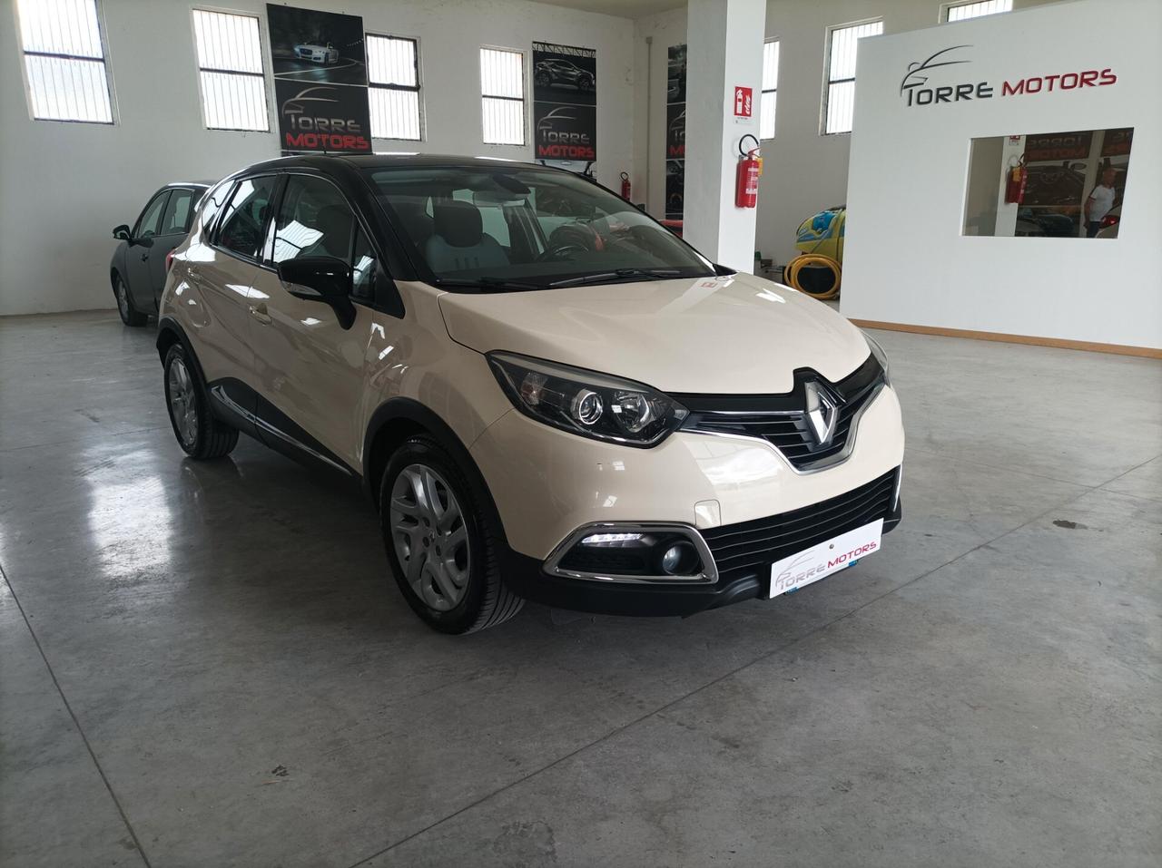 Renault Captur 1.5 dCi 8V 90 CV Start&Stop Energy R-Link 02/2014