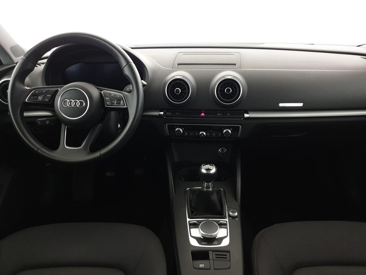 Sportback 30TDI 116CV Admired