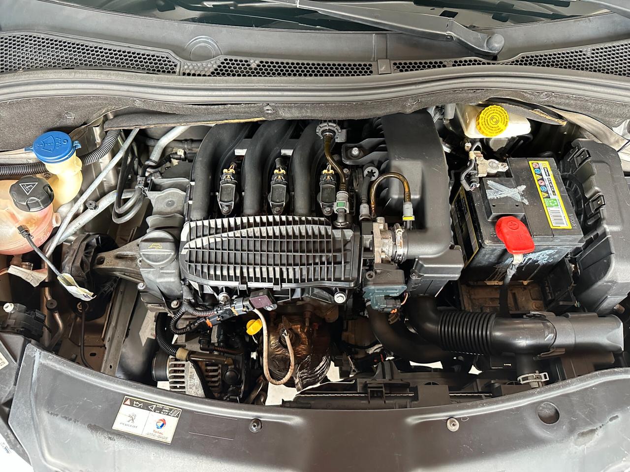 Peugeot 208 1.2 VTi 82 CV 5 porte Allure