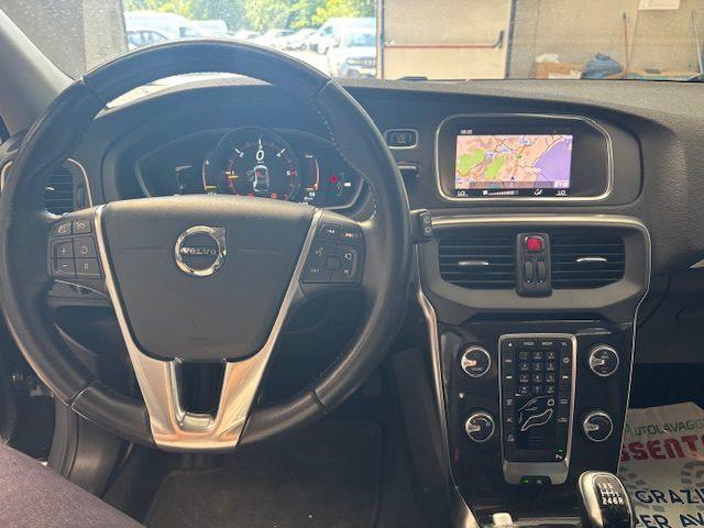 VOLVO V40 Cross Country D2 Style Plus