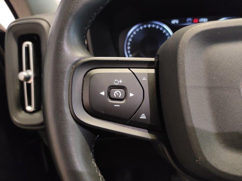 VOLVO XC40 (2017-->) - XC40 T2 automatico Essential