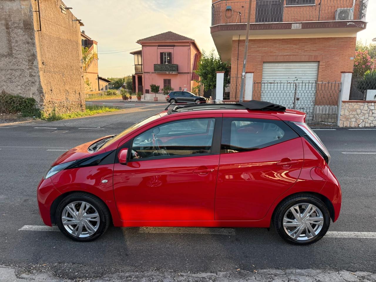 Toyota Aygo 1.0 5p - 70.000km GPL - Full opt - Tetto apribile - Superprezzo