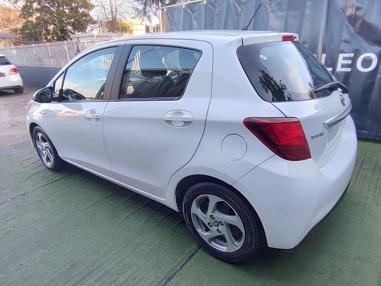 Toyota Yaris 1.5 BENZINA AUTOMATICA