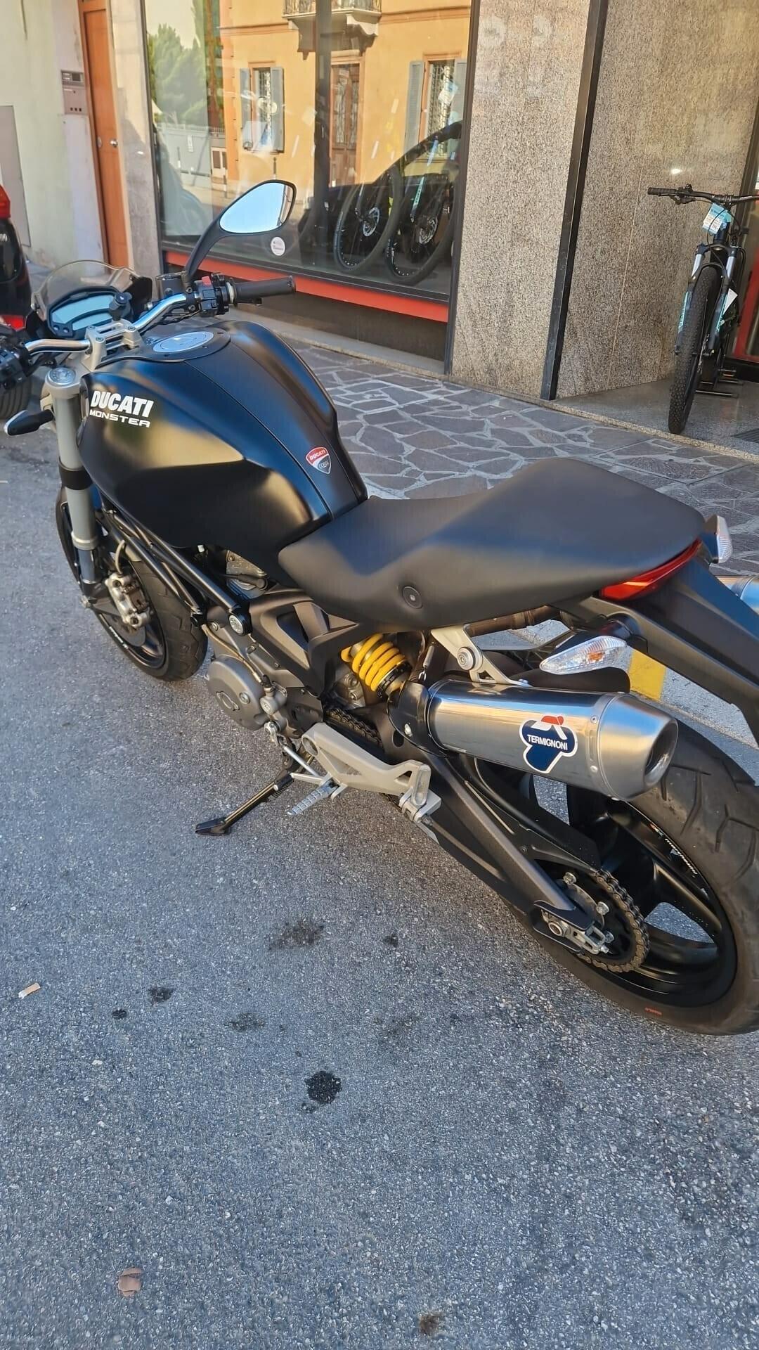 DUCATI MONSTER 696 NERO OPACO 04/2009 km 27000