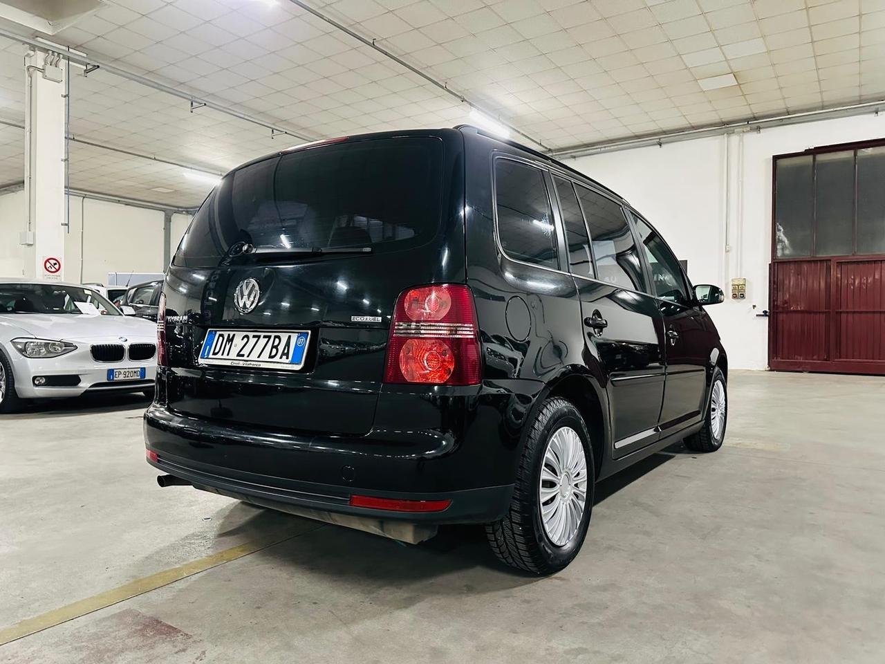 Volkswagen Touran 2.0 Highline Ecofuel 7 posti