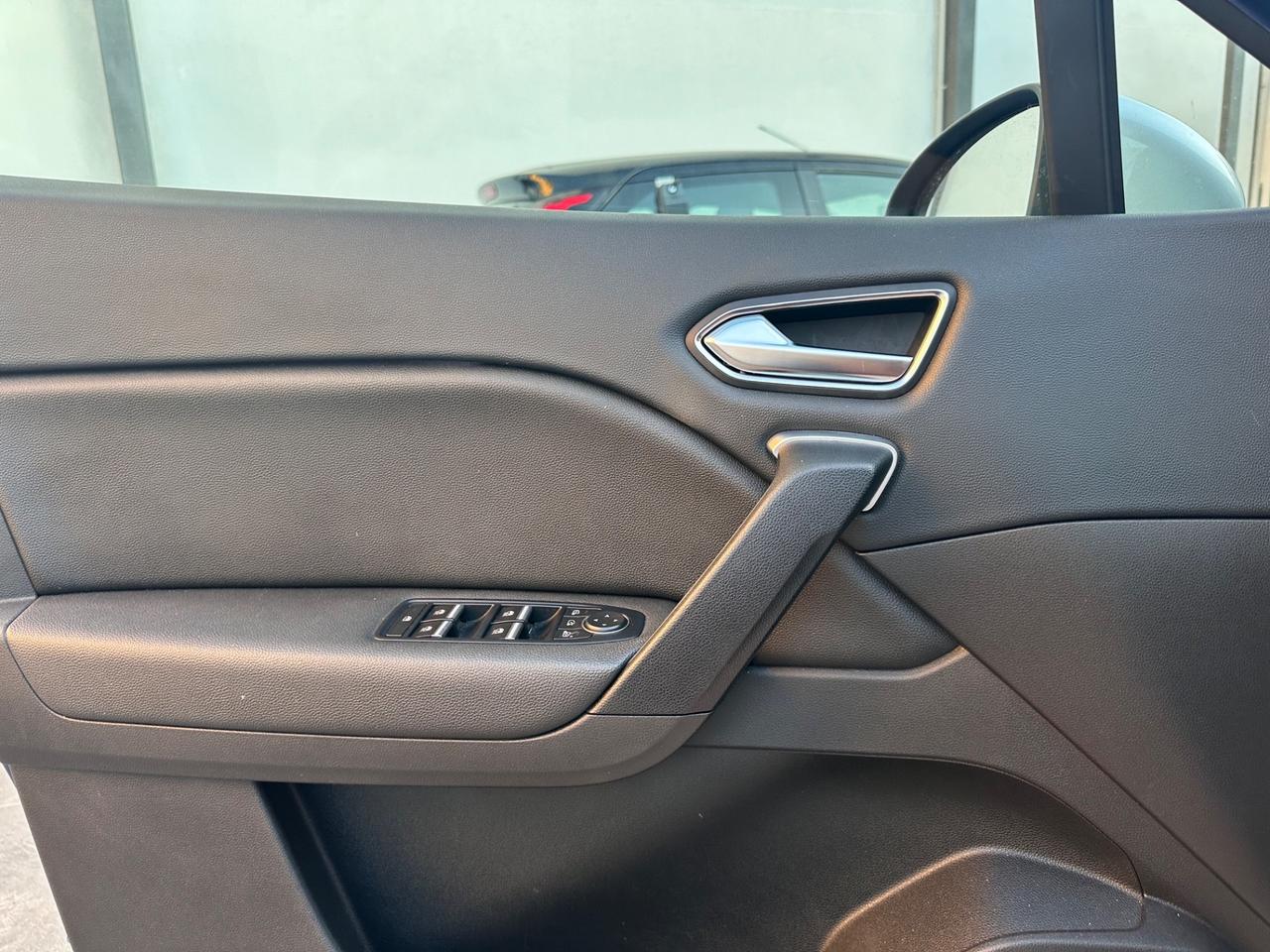 Renault Captur Plug-in Hybrid E-Tech 160 CV Intens
