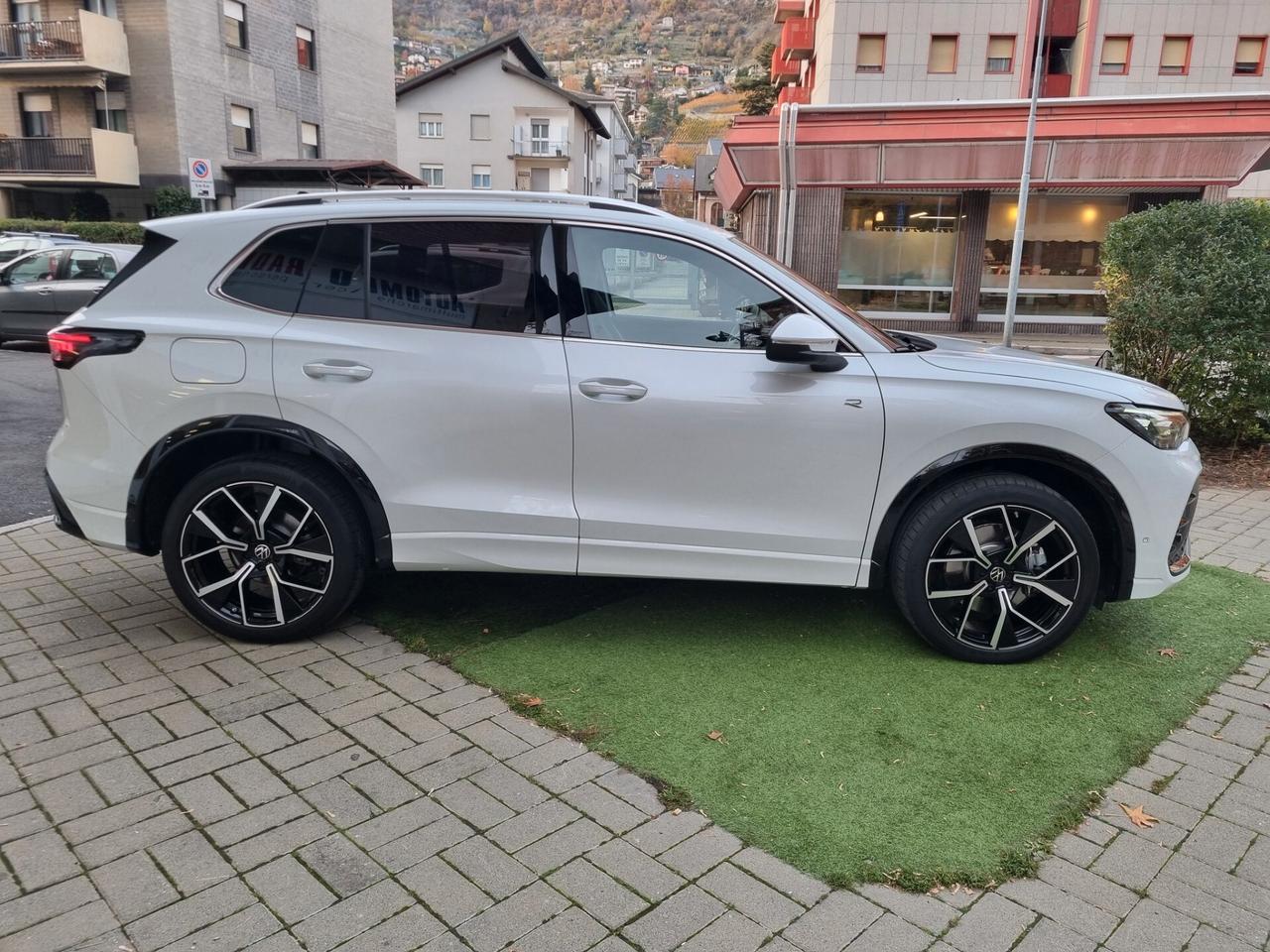 Volkswagen Tiguan 2.0 TDI 193 CV DSG 4MOTION R-Line Plus