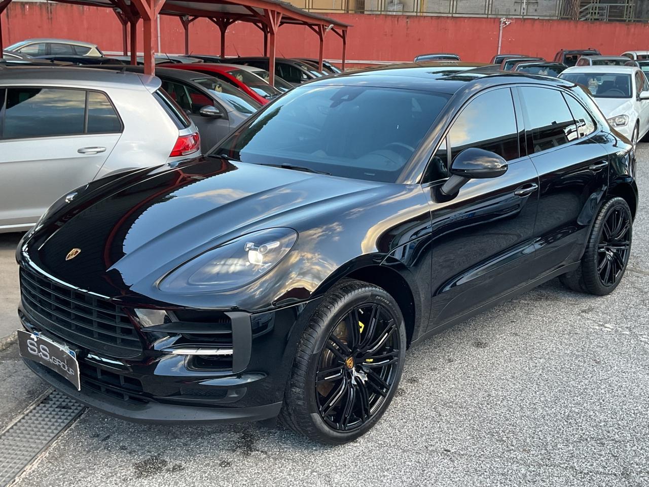 Macan 3.0 S-unipro-rate-black pack-strafull