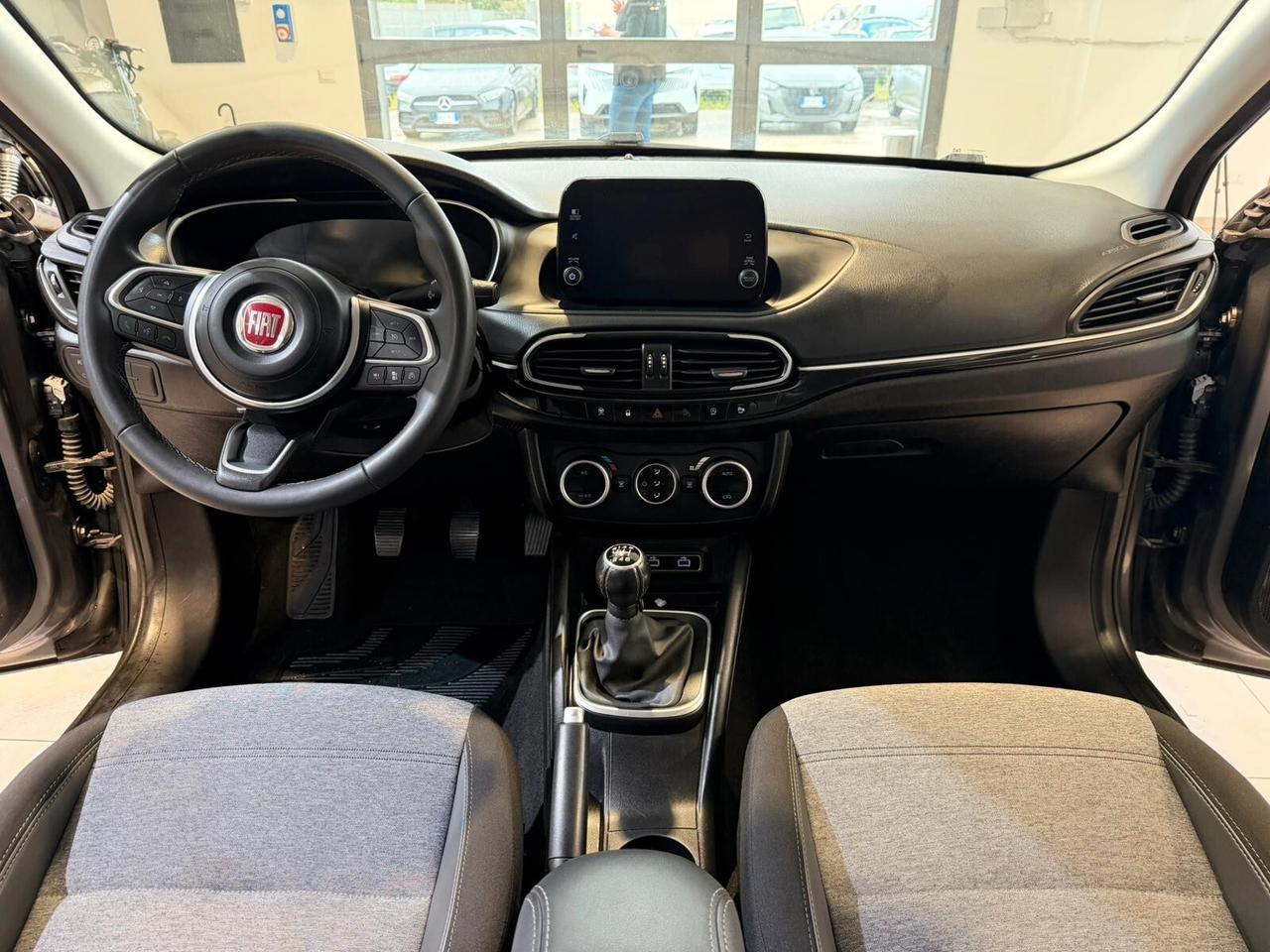 Fiat Tipo 1.6 Mjt S&S 5 porte Cross