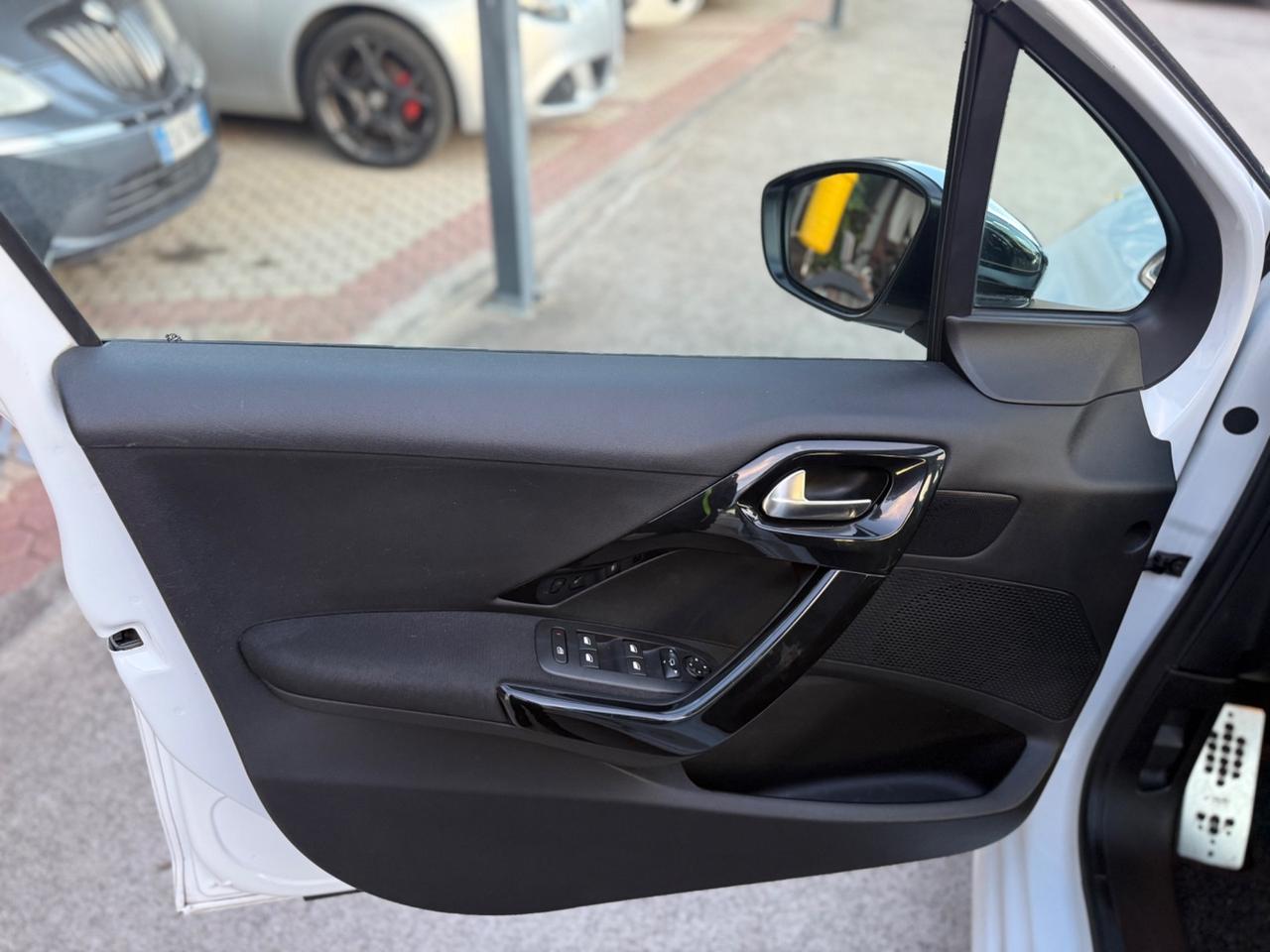 Peugeot 208 BlueHDi 75 5 porte Allure Km Certificati