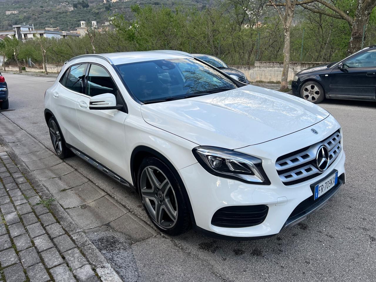 Mercedes GLA 200d AUTOMATIC Amg Premium 2018