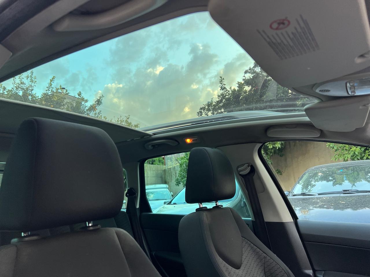 Peugeot 308 1.6 8V HDi 112CV SW Ciel Sportium