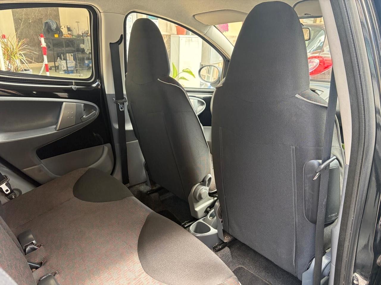 Peugeot 107 1.0 68Cv 12 MESI DI GARANZIA NUOVA