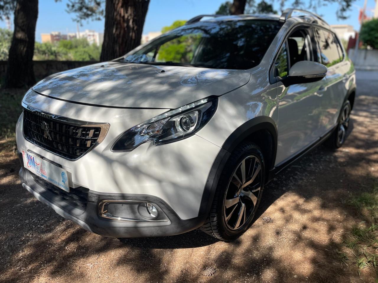 Peugeot 2008 BlueHDi 100 Allure